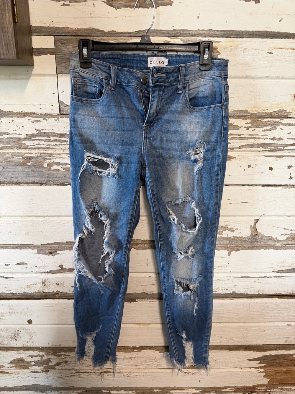 CELLO Women's Blue Distressed Skinny Jeans